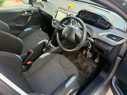 2014-PEUGEOT 208
