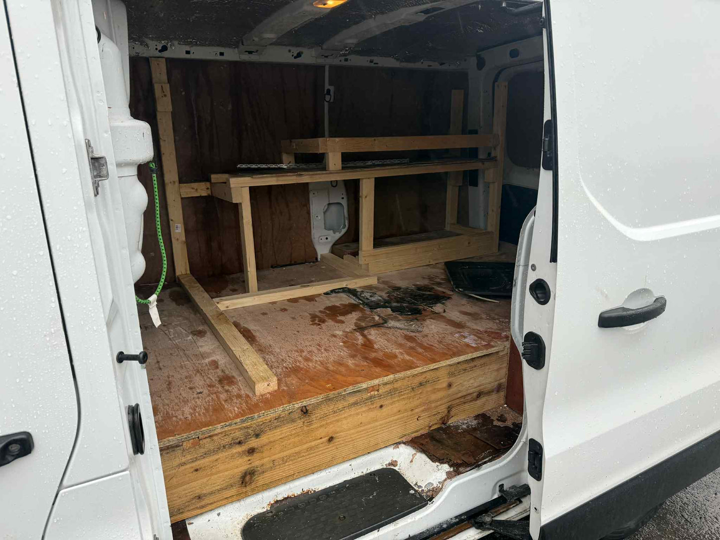 2015 - VAUXHALL VIVARO DIESEL