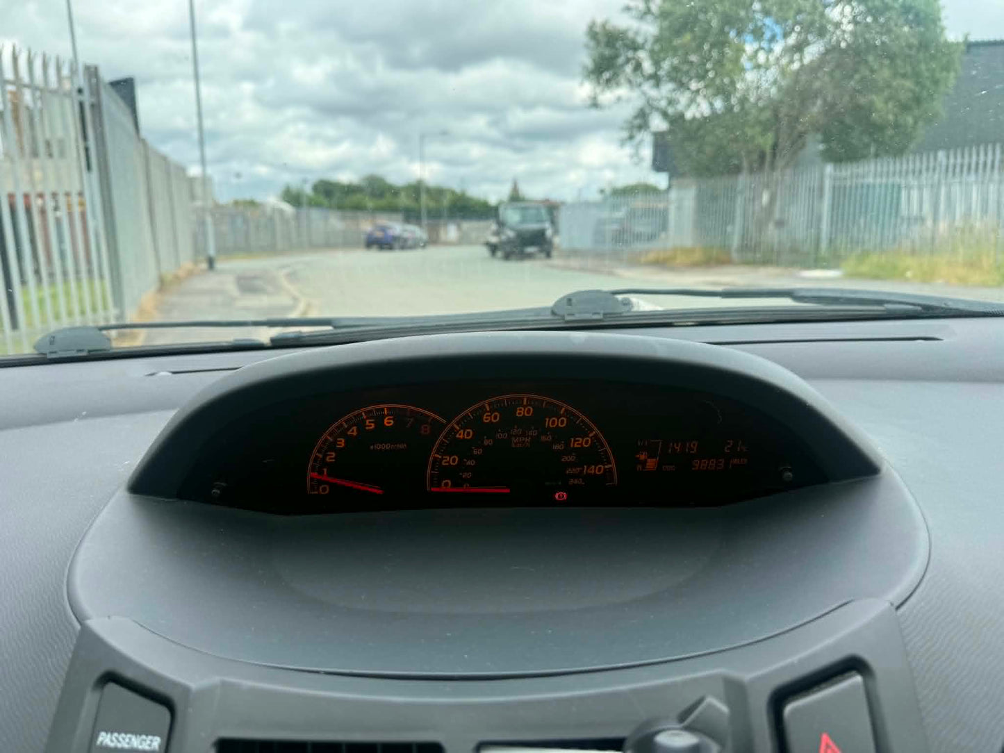 2008-TOYOTA YARIS SR