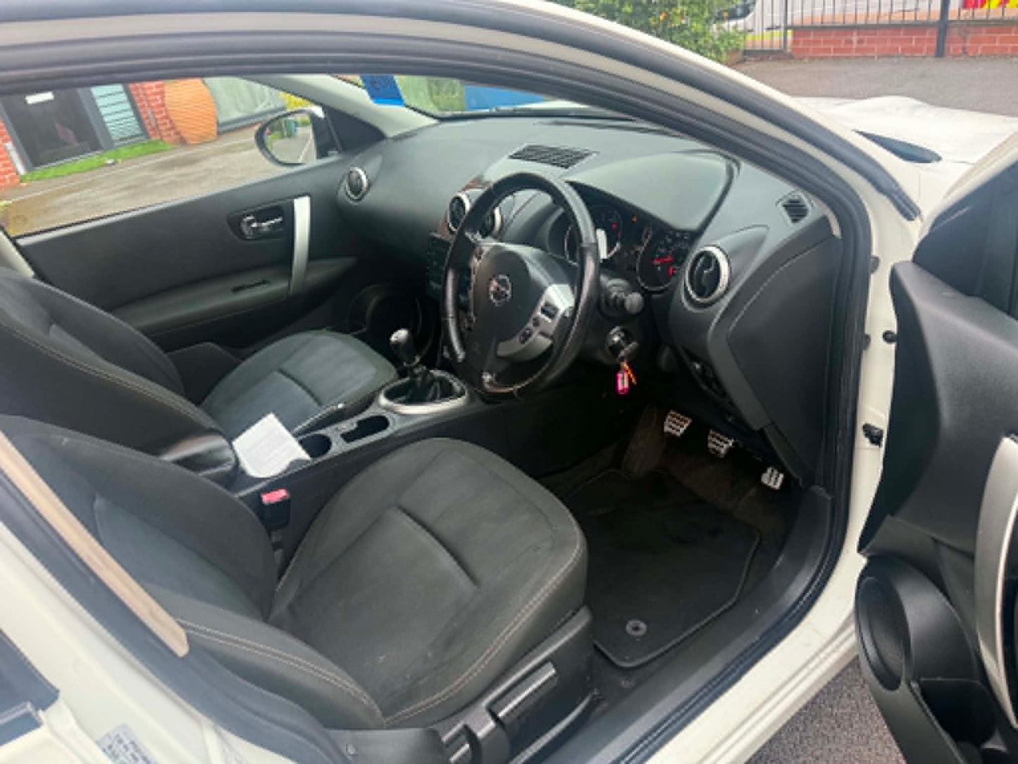 2010-NISSAN QASHQAI PLUS 2