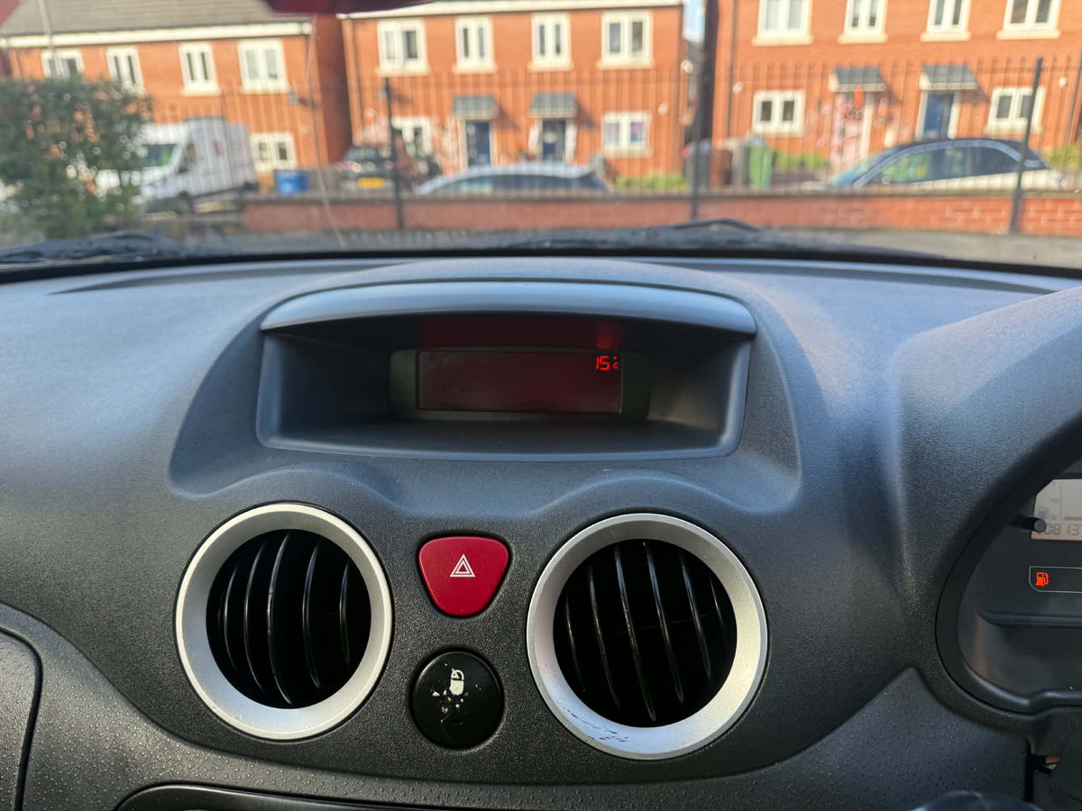 2010-CITROEN C3