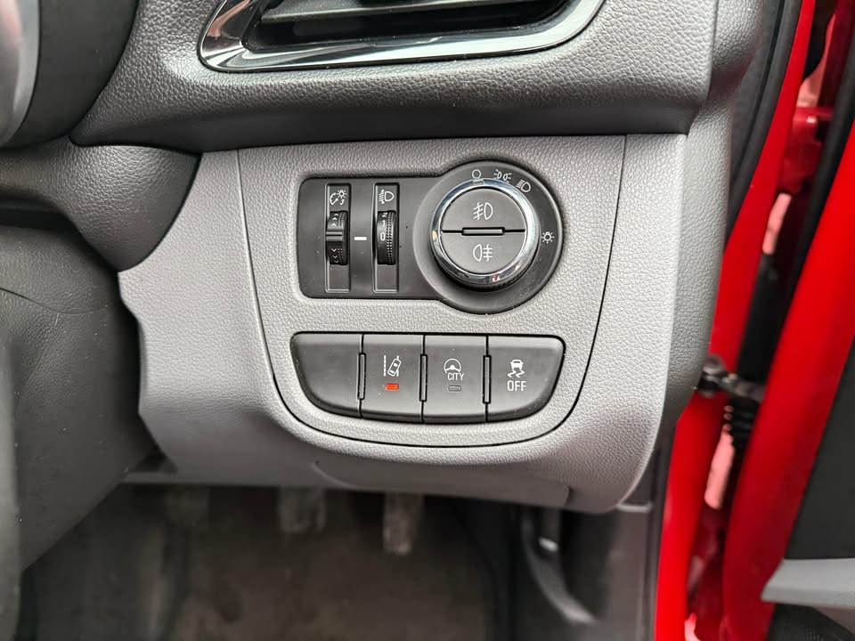 2016 - VAUXHALL VIVA