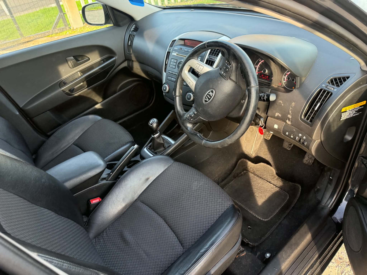 2012- KIA CEED ESTATE