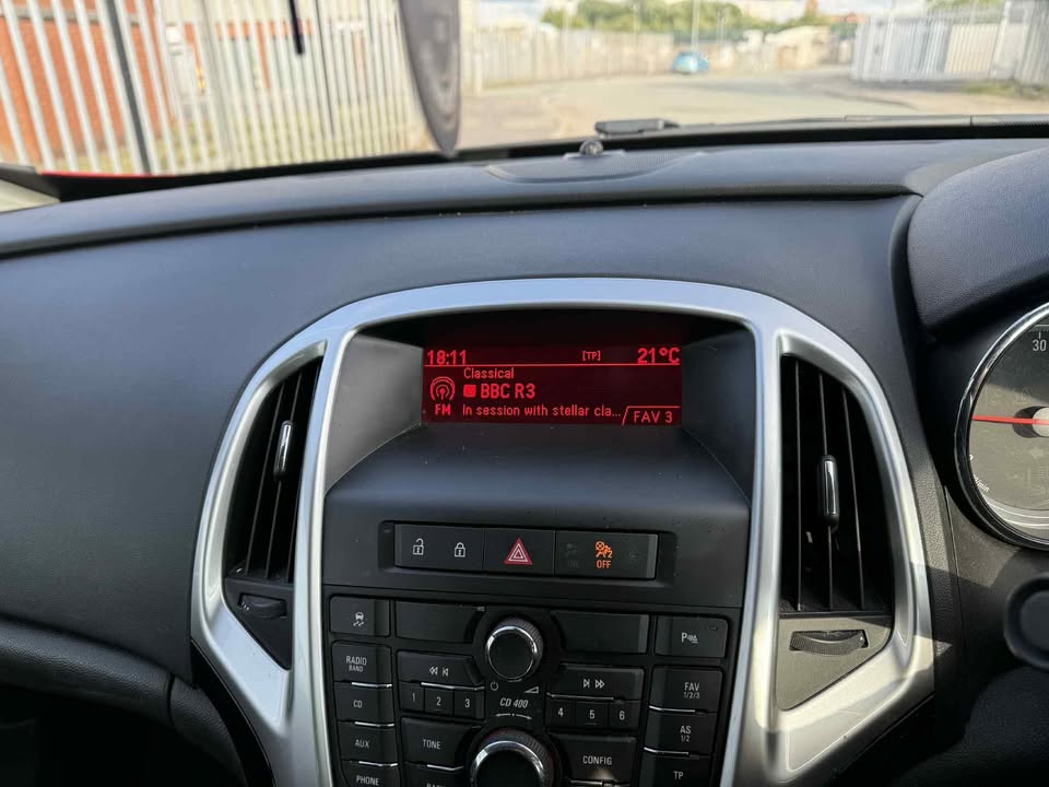 2013 - VAUXHALL ASTRA