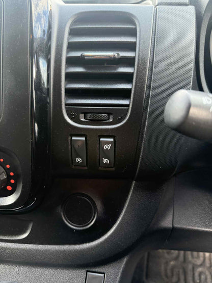 2018 - VAUXHALL VIVARO 9 SESTER BUS