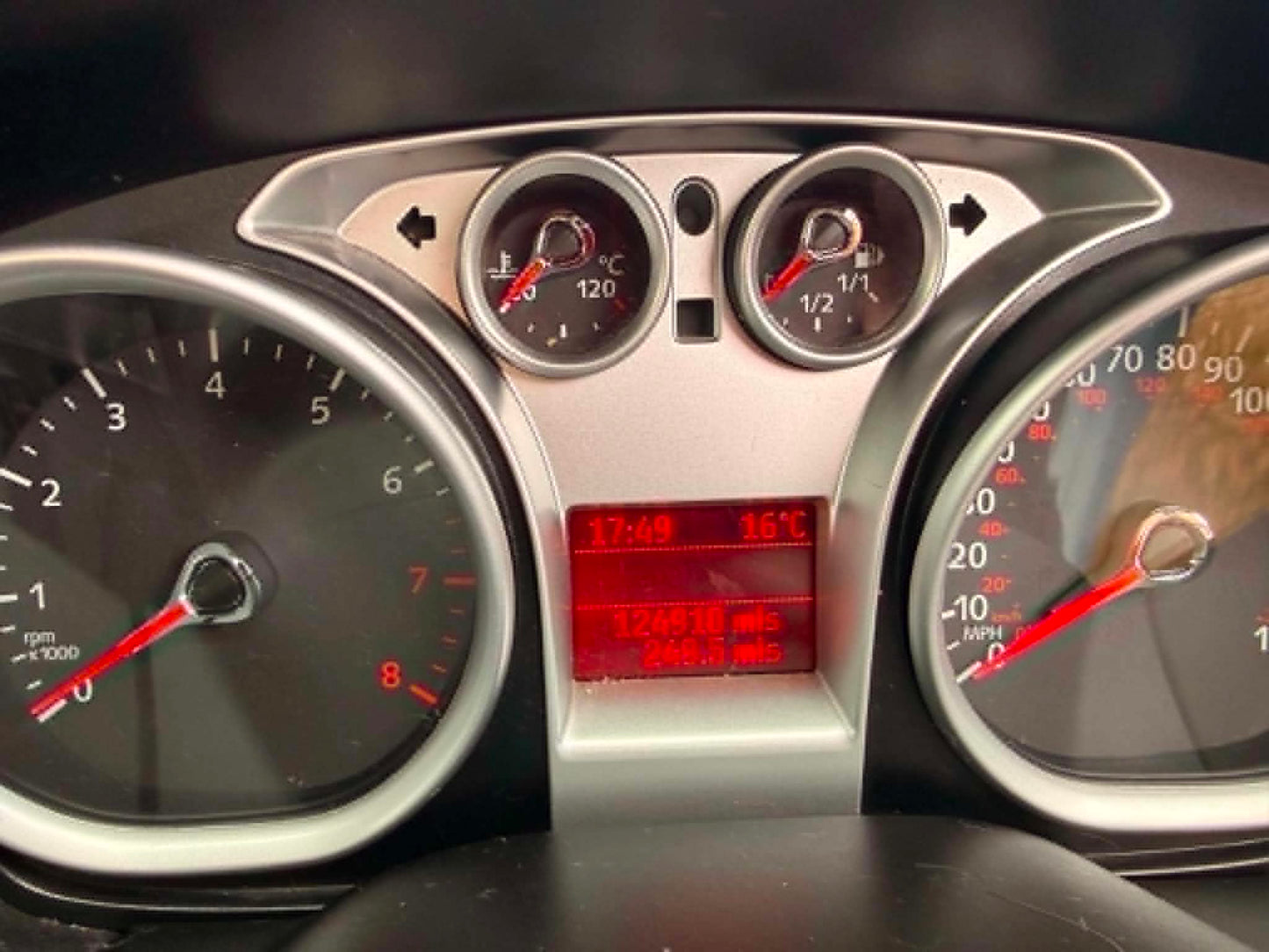 2009-FORD FOCUS AUTOMATIC