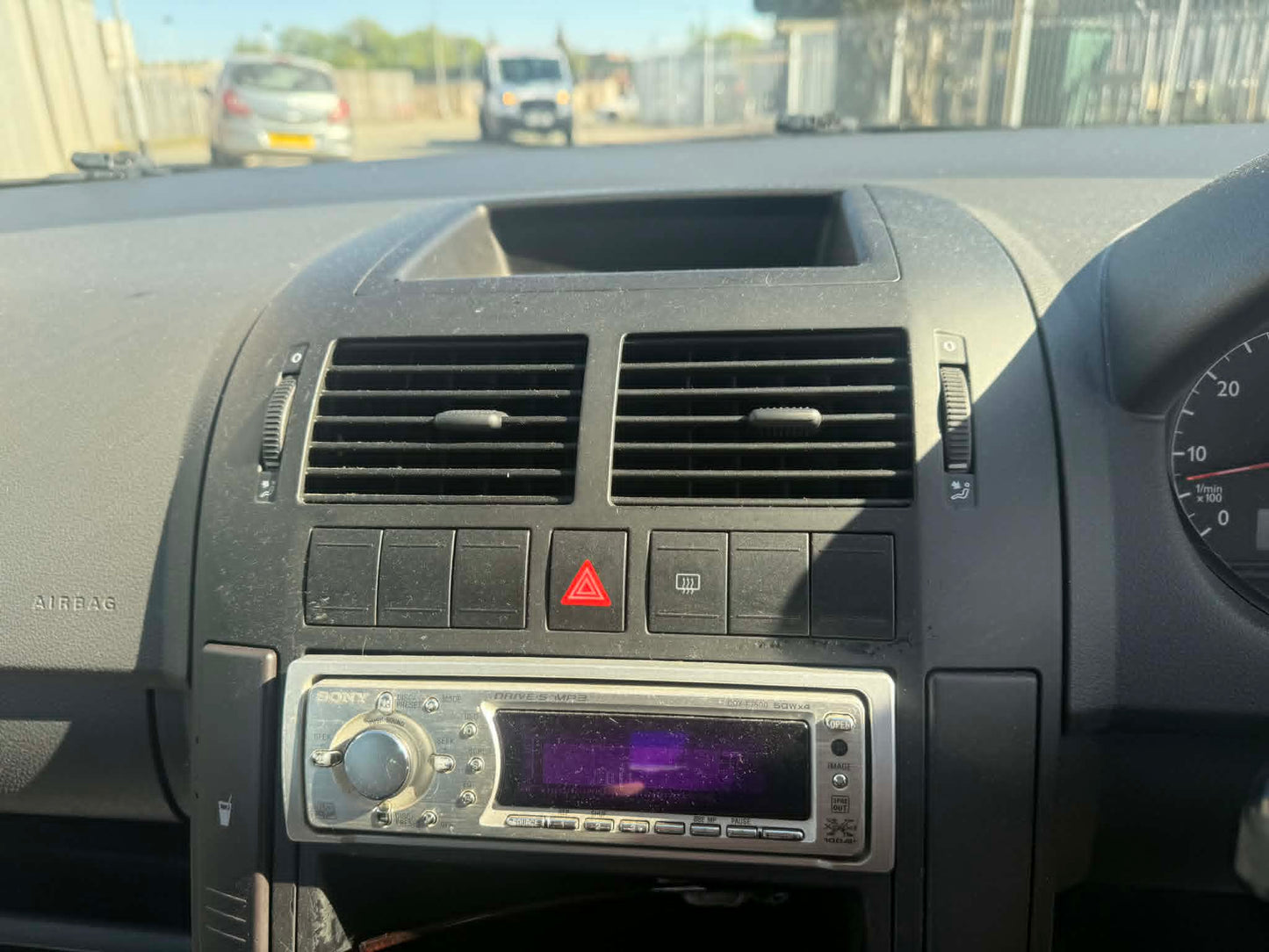 2005- VW POLO AUTOMATIC