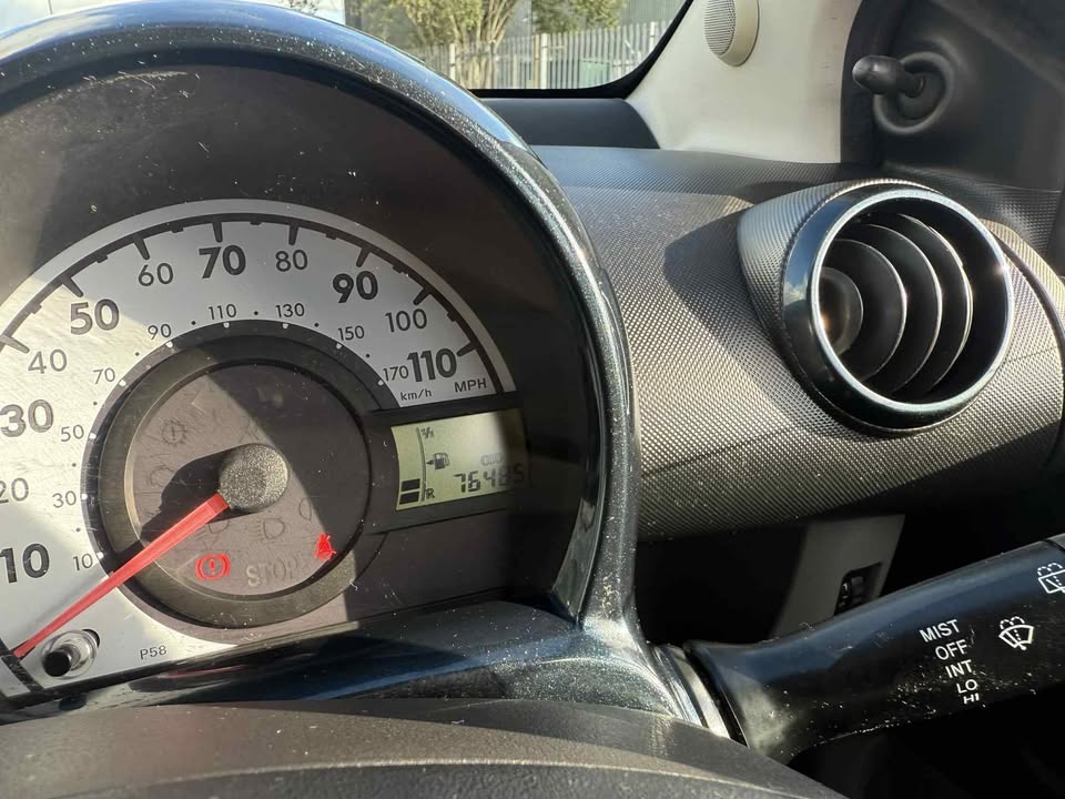 2011 - TOYOTA AYGO