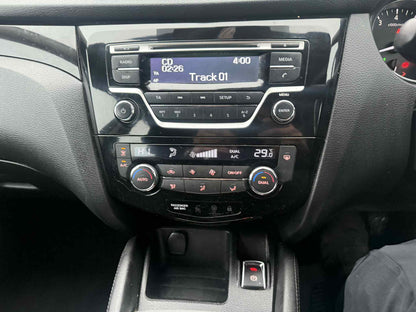 2016 - NISSAN QASHQAI PETROL