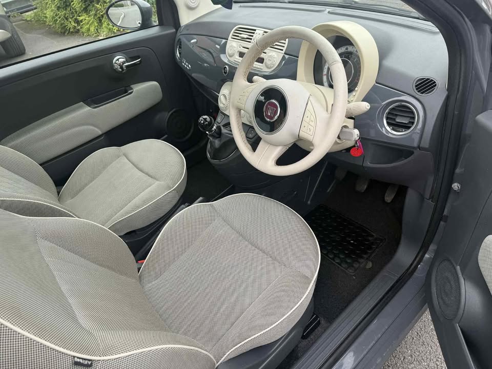 2011 - FIAT 500 LOUNGE