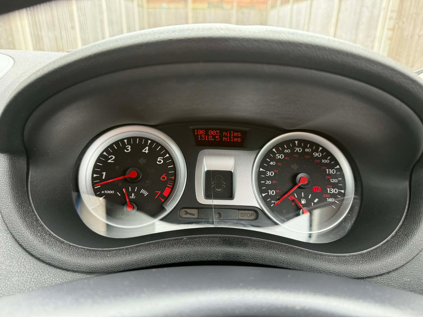 2011- RENAULT CLIO TOMTOM