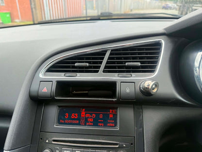 2014-PEUGEOT 3008