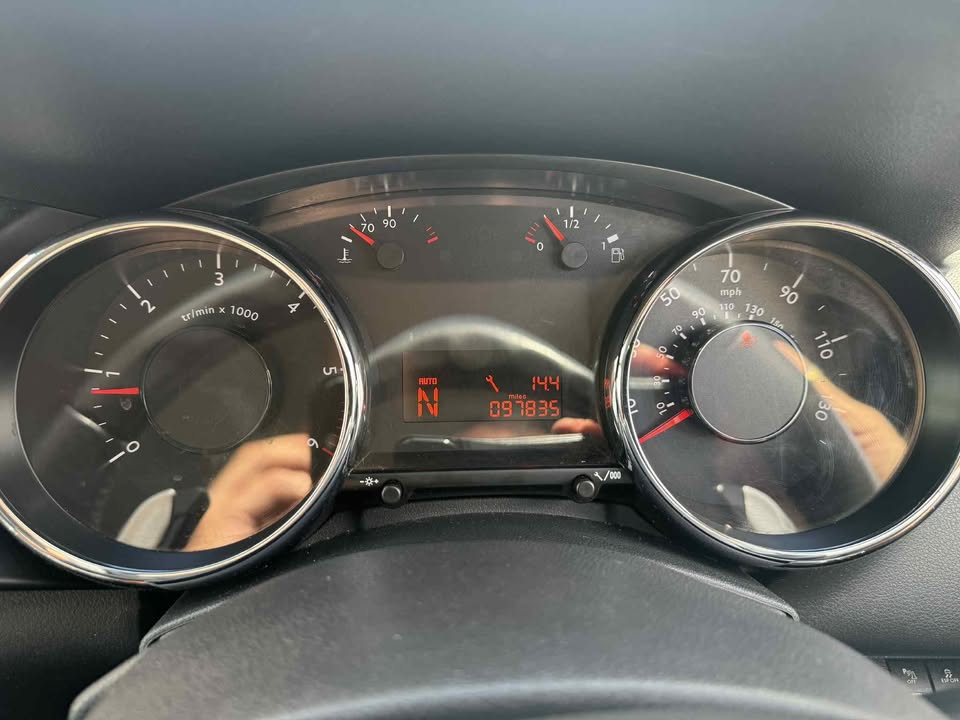 2011 - PEUGEOT 3008 SPORT