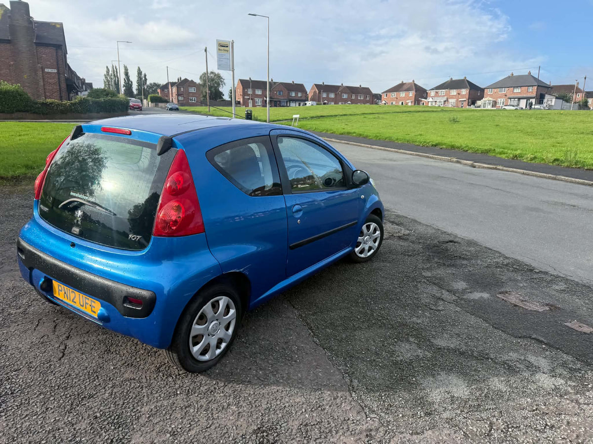 2012-PEUGEOT 107