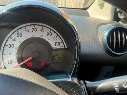 2011-TOYOTA AYGO