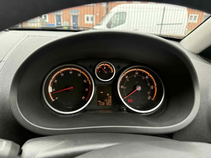 2013 - VAUXHALL CORSA
