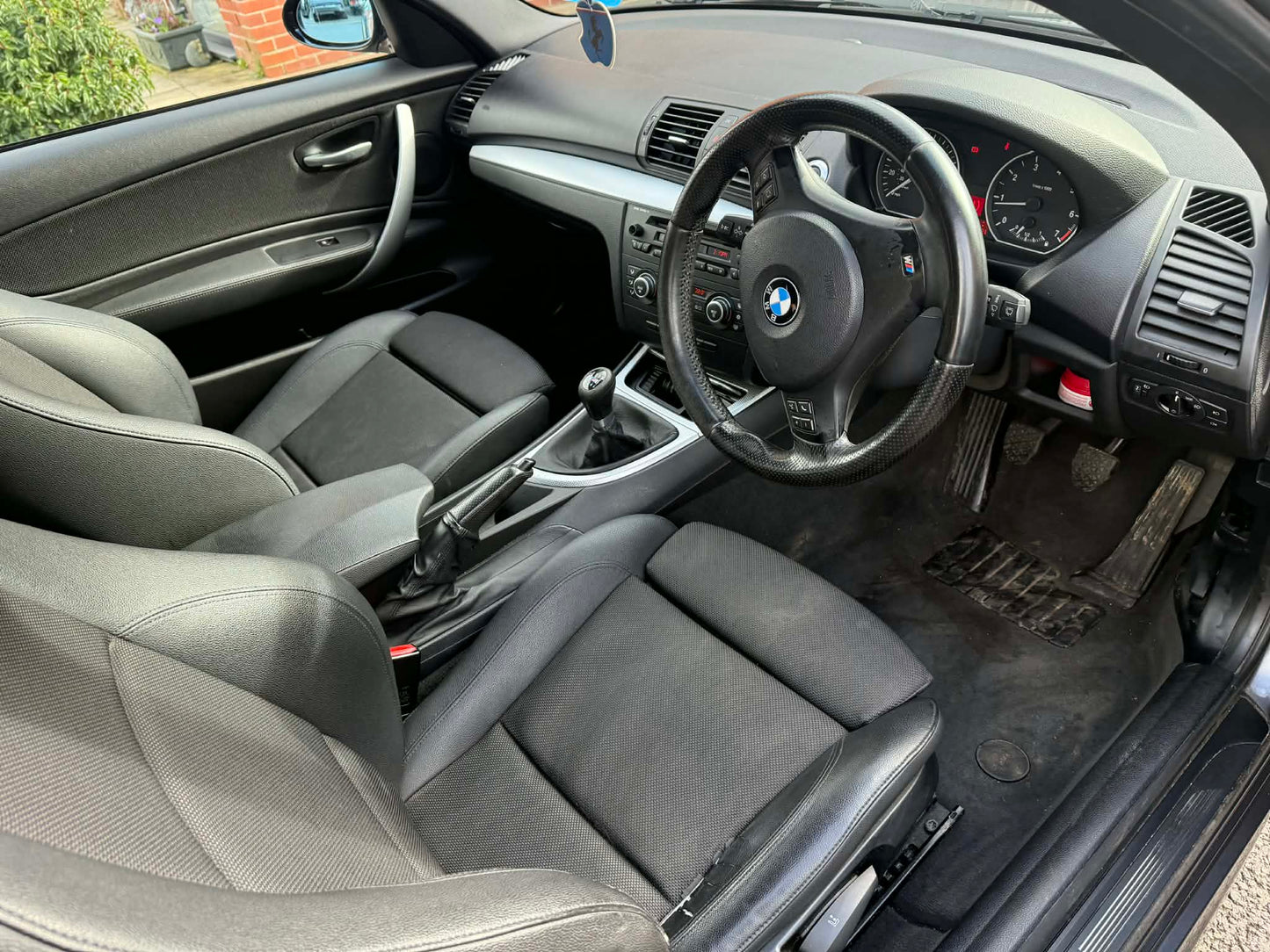 2008-BMW 1 SERIES