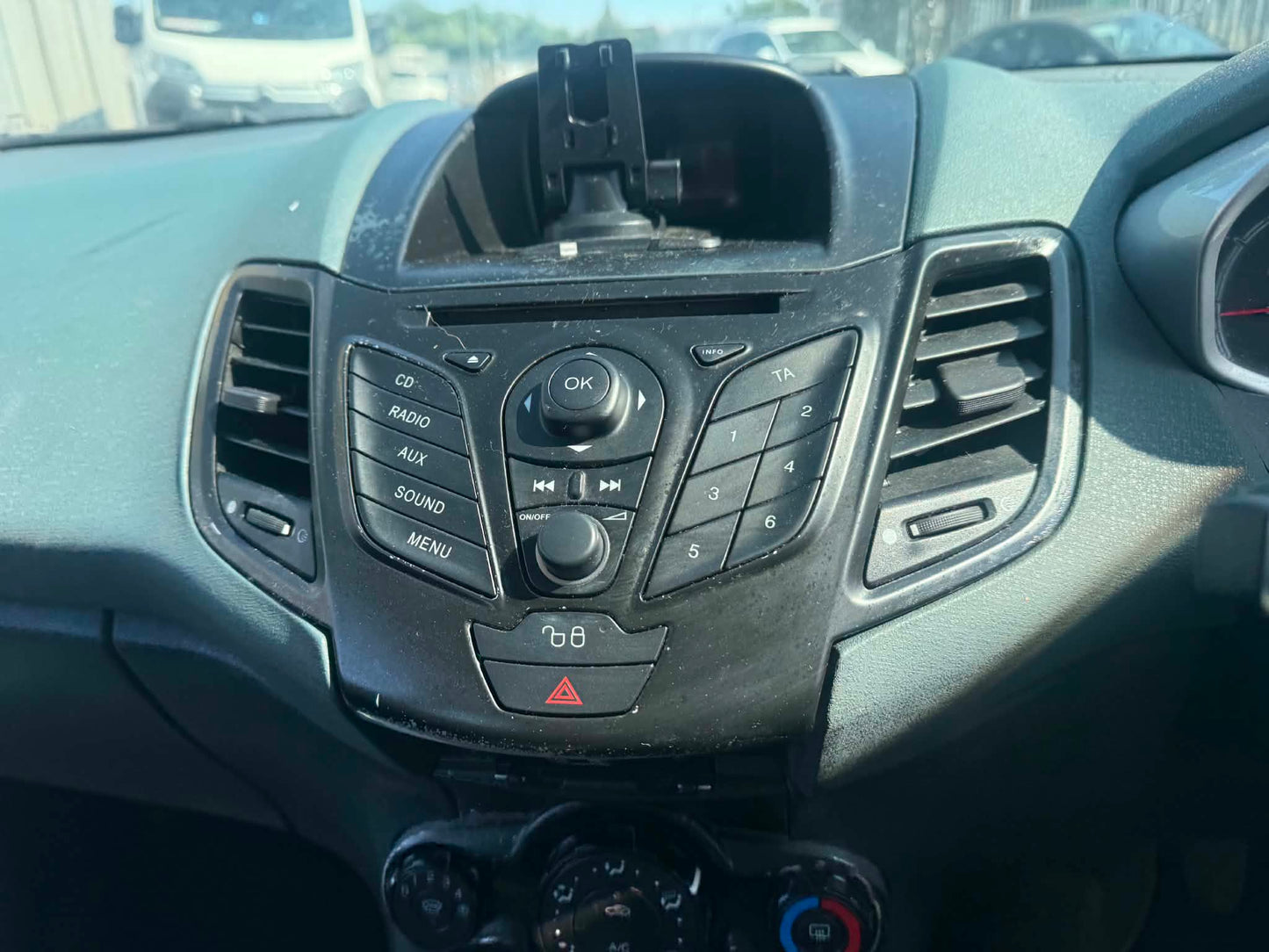 2009- FORD FIESTA