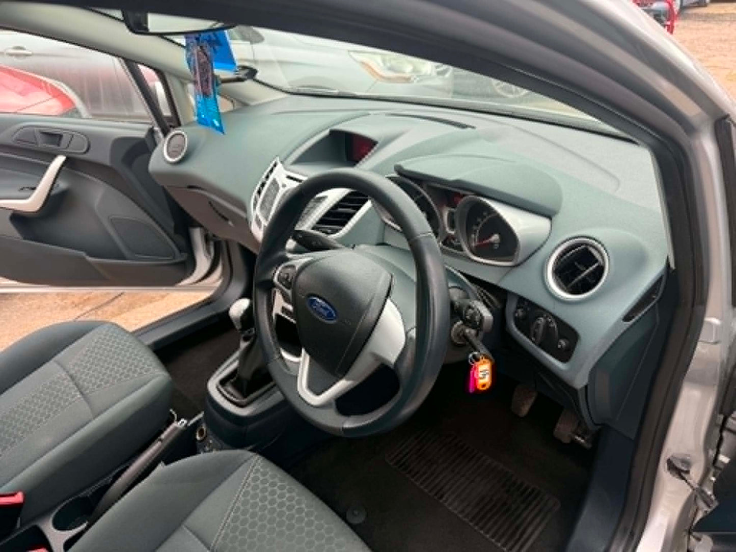 2011 - FORD FIESTA