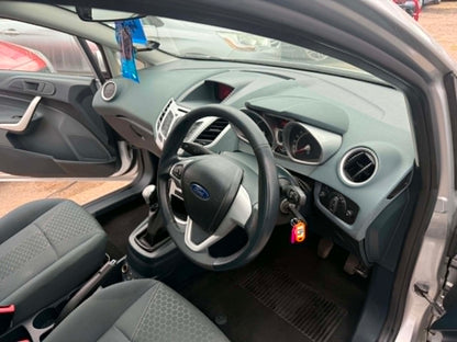 2011 - FORD FIESTA
