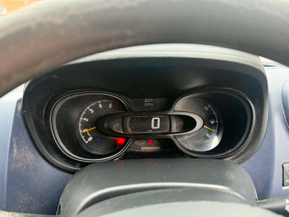 2015-VAUXHALL VIVARO