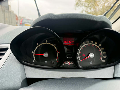 2009-FORD FIESTA