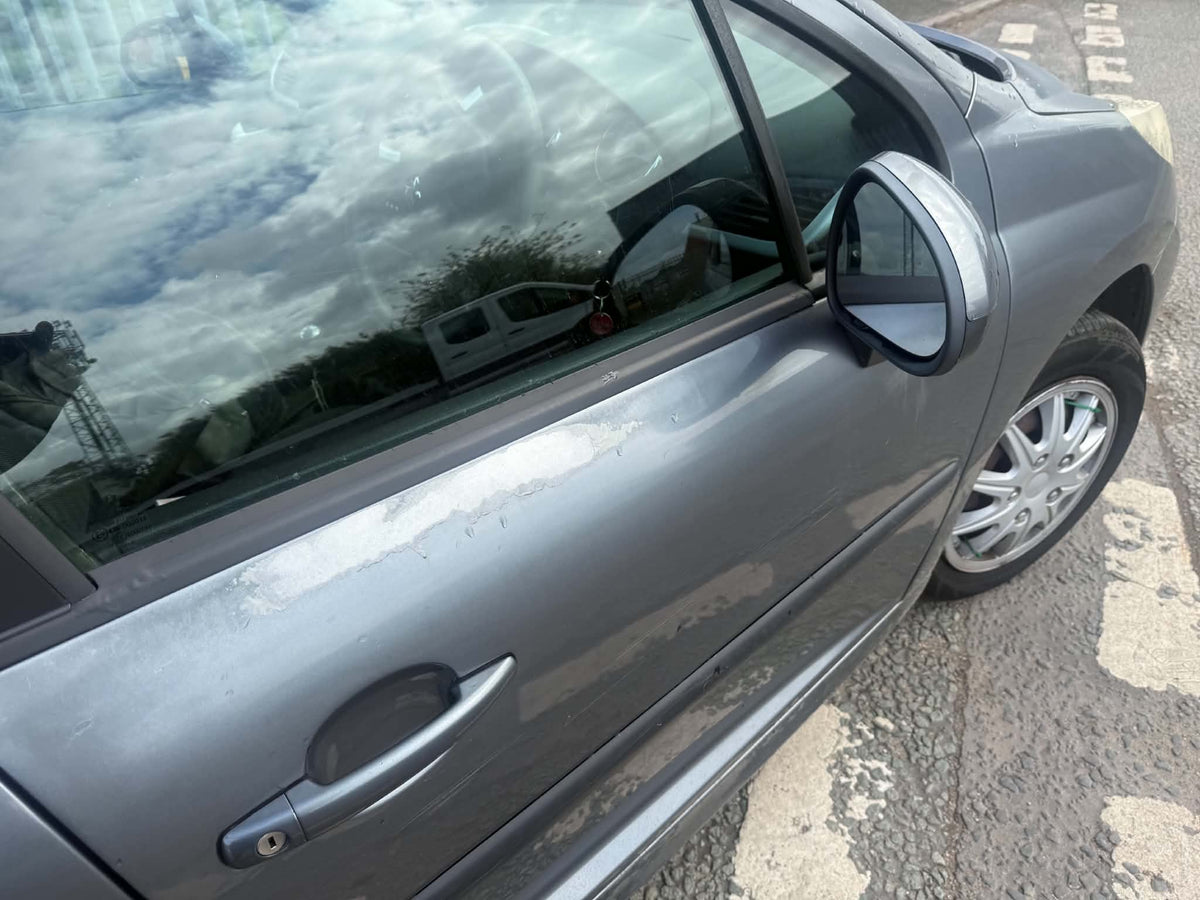 2010-PEUGEOT 207