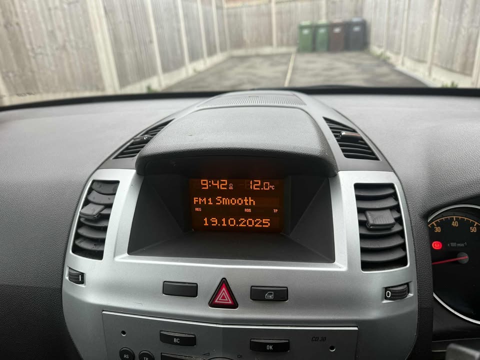 2010 - VAUXHALL ZAFIRA