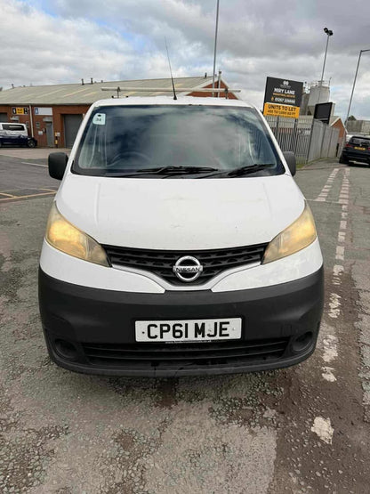 2011 - NISSAN NV200