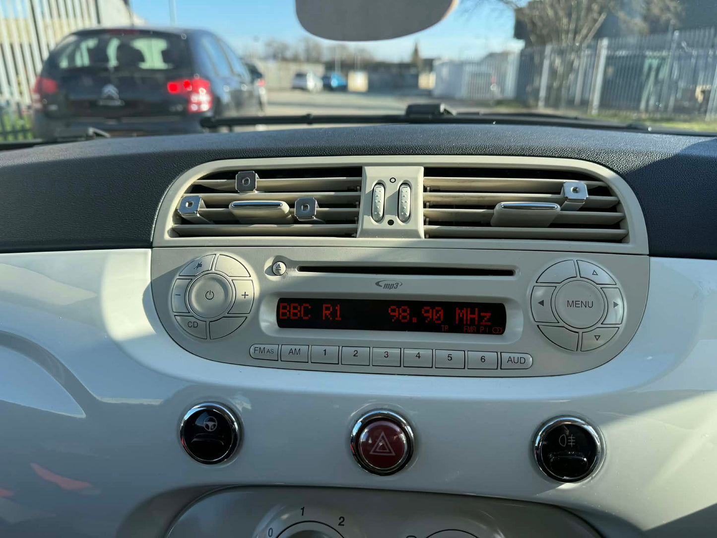 2015 - FIAT 500 LOW MILEAGE
