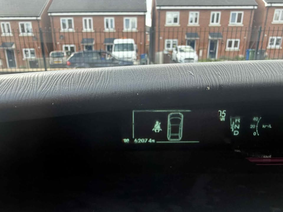 2010- TOYOTA PRIUS