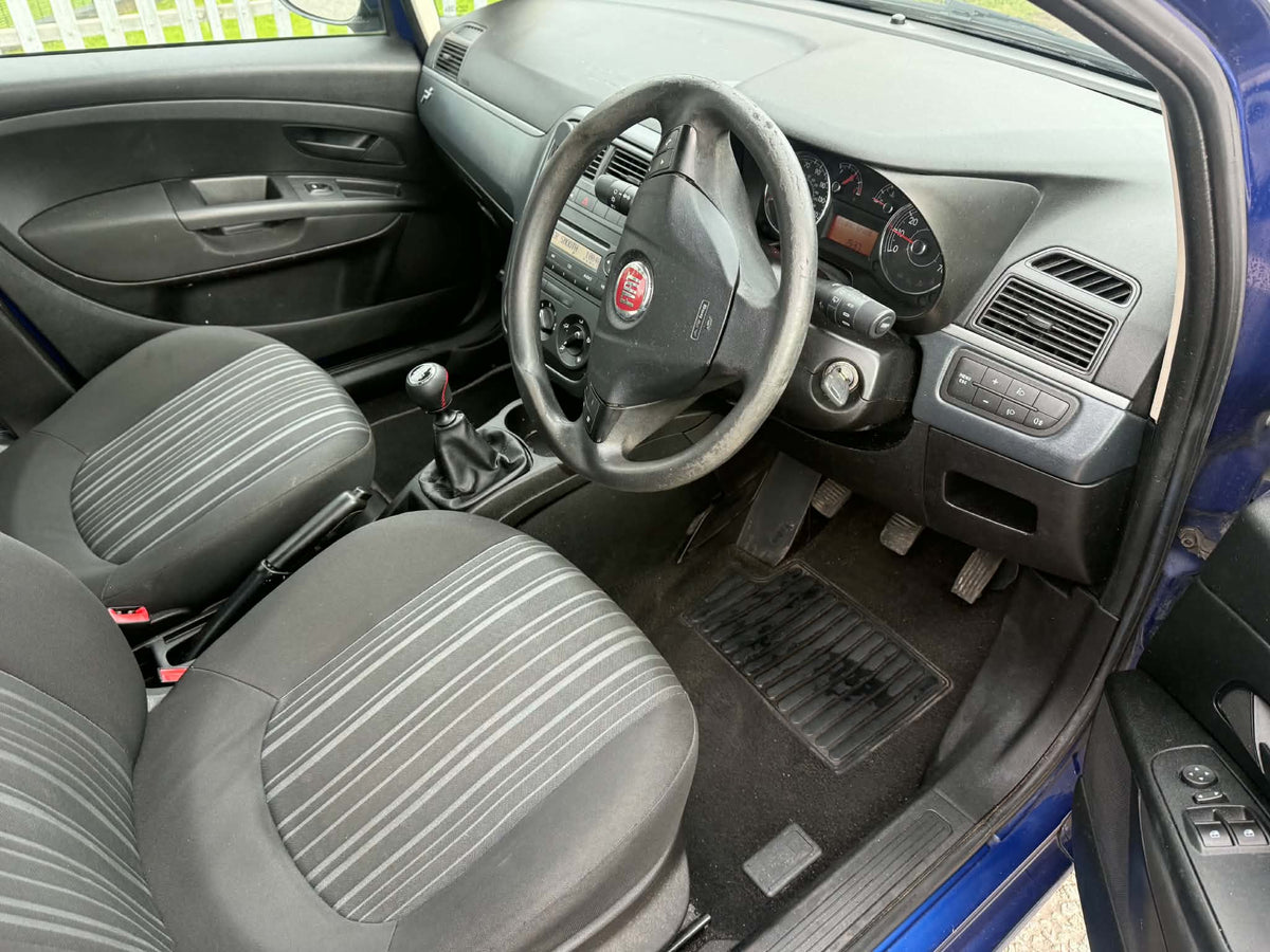 2009-FIAT PUNTO