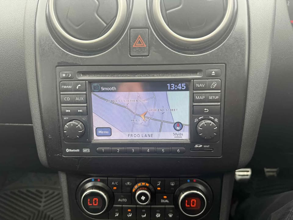 2011 - NISSAN QASHQAI