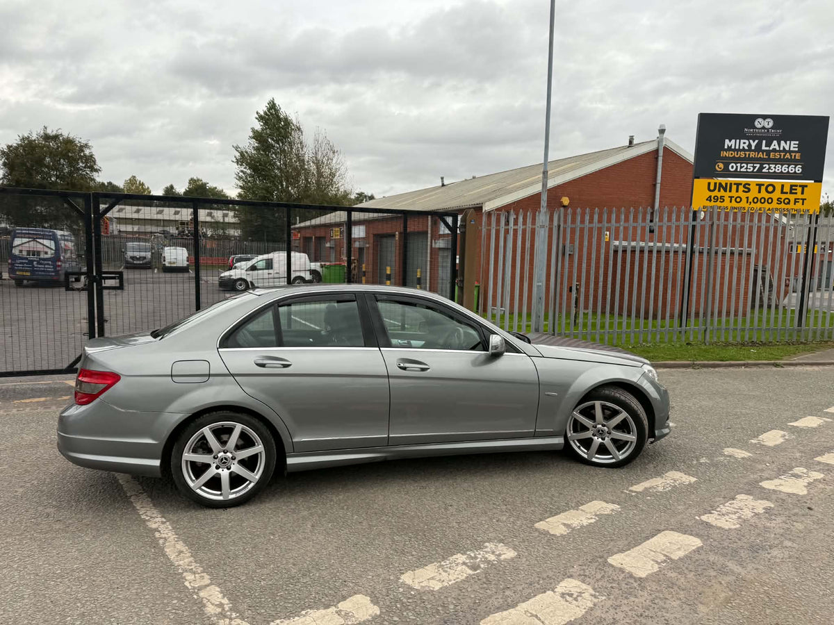 2010-MERCEDES C CLASS