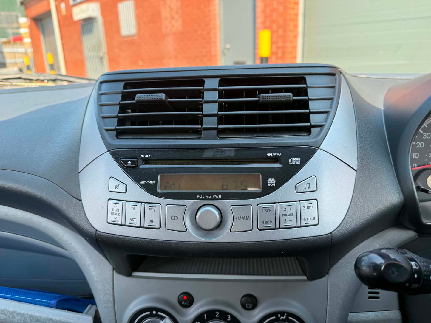2010-NISSAN PIXO AUTOMATIC