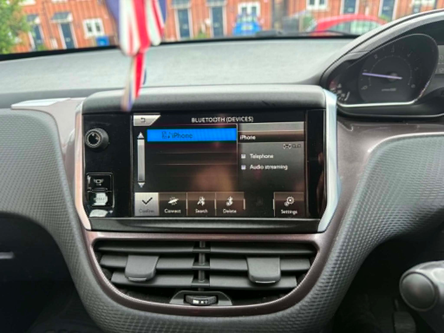 2014-PEUGEOT 2008