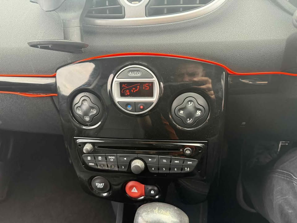 2010 - RENAULT CLIO