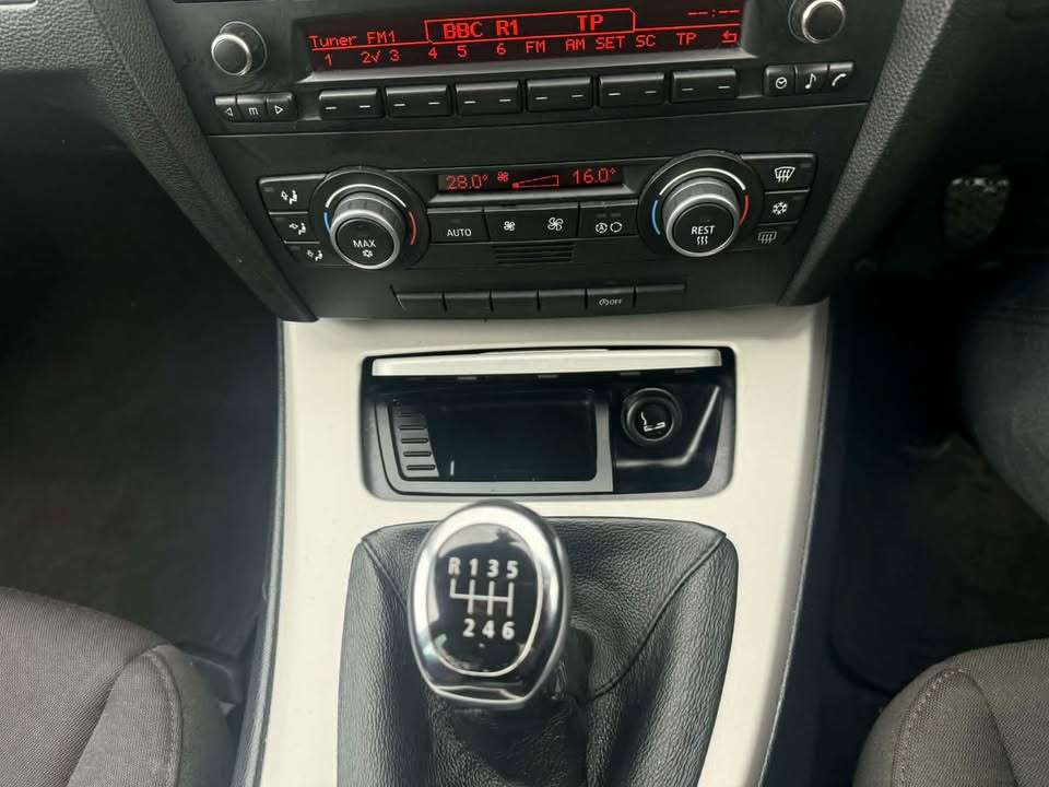 2009-BMW 3 SERIES