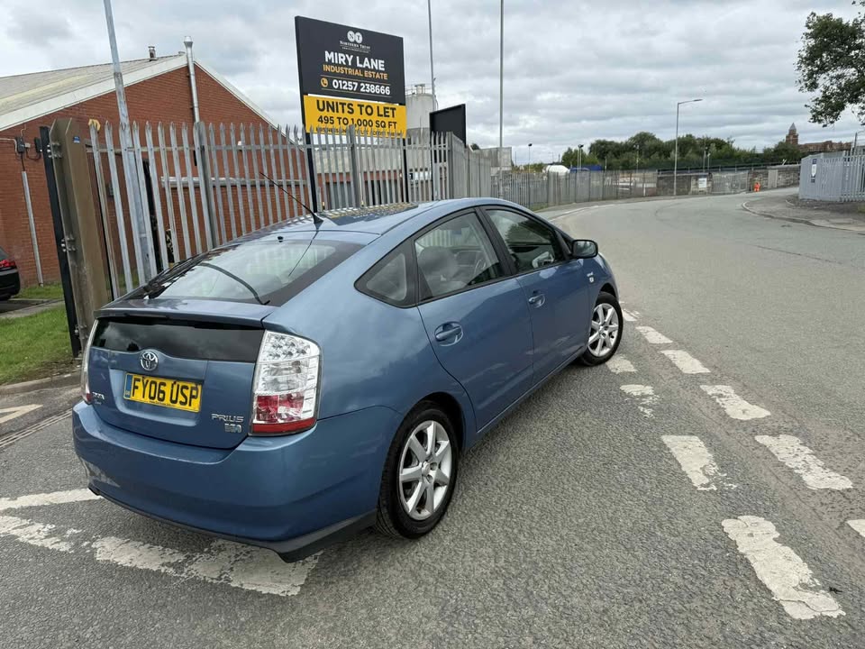 2006 - TOYOTA PRIUS