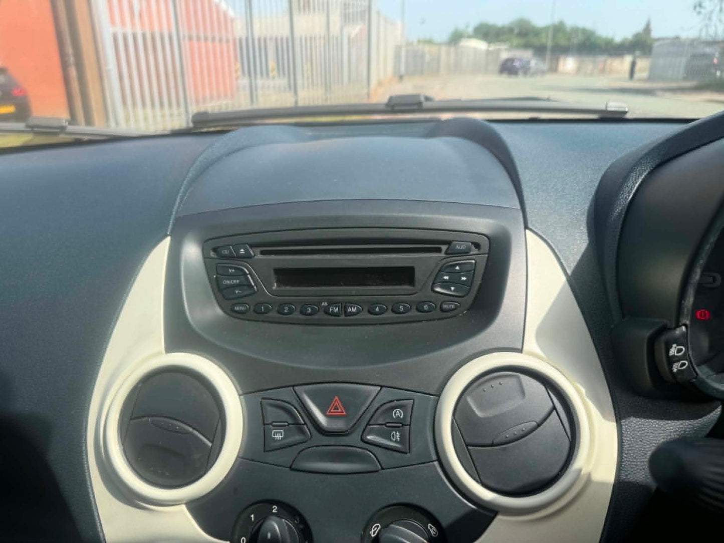2014- FORD KA