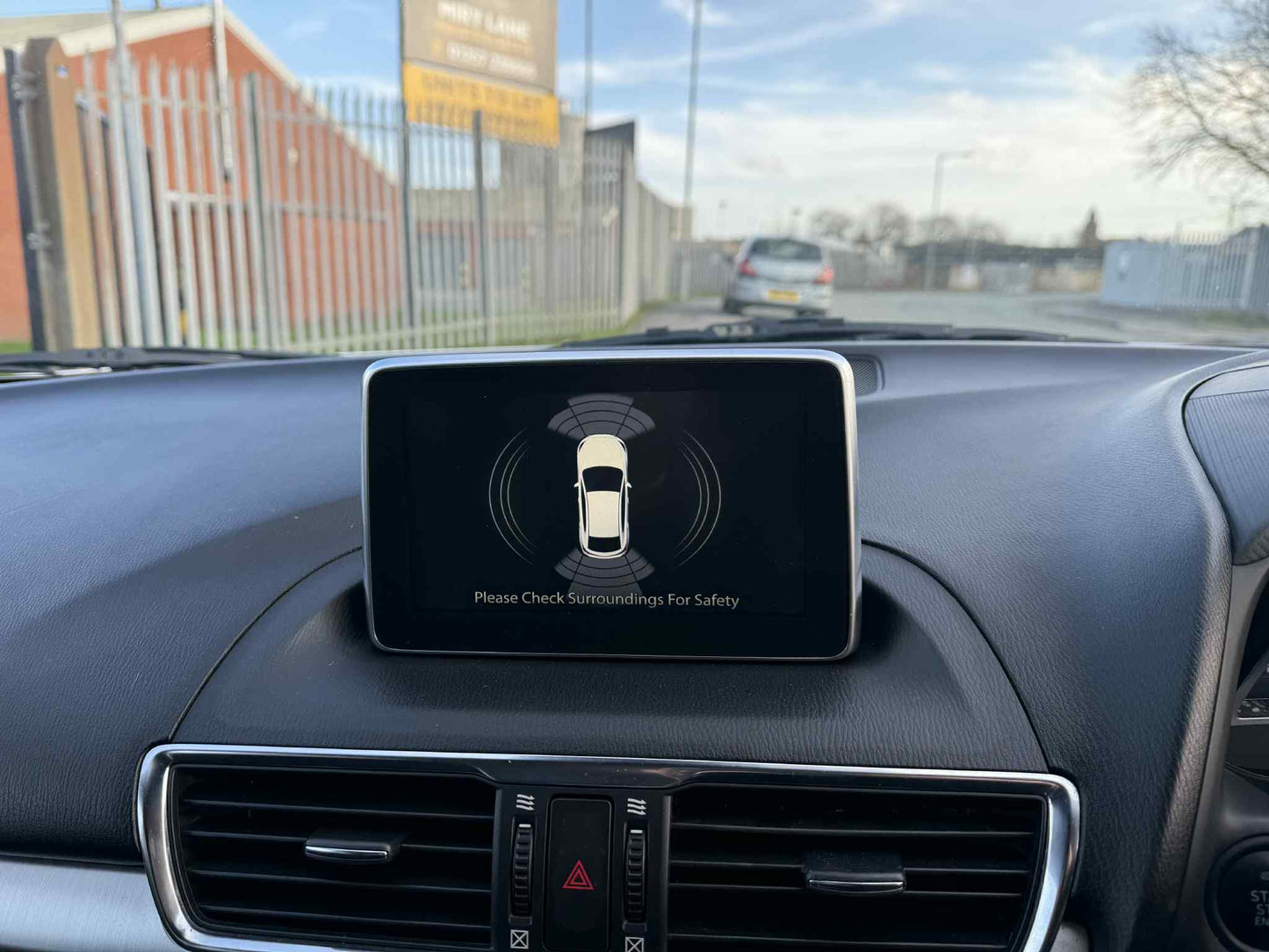 2015 - MAZDA 3 AUTOMATIC