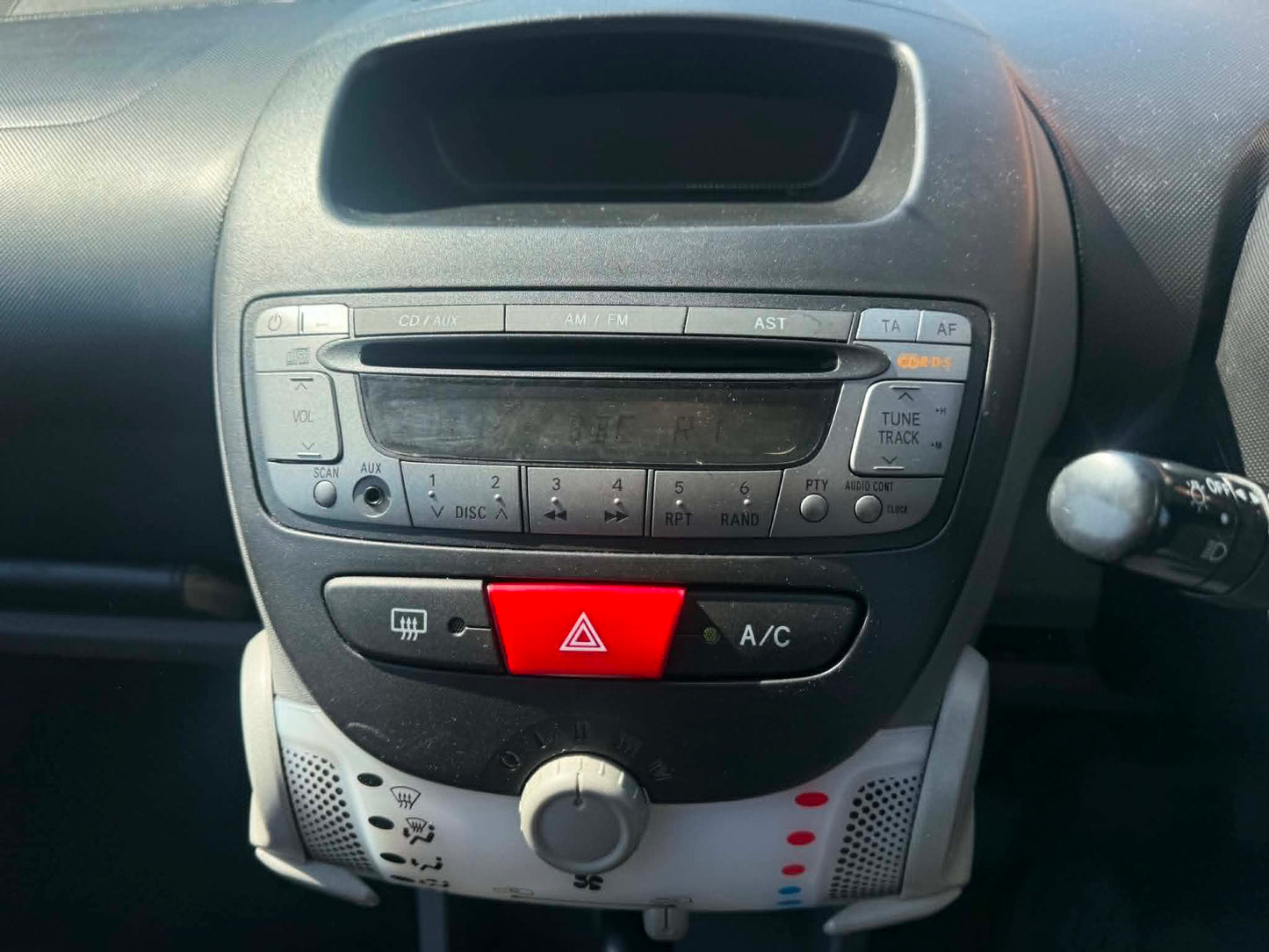 2011-TOYOTA AYGO