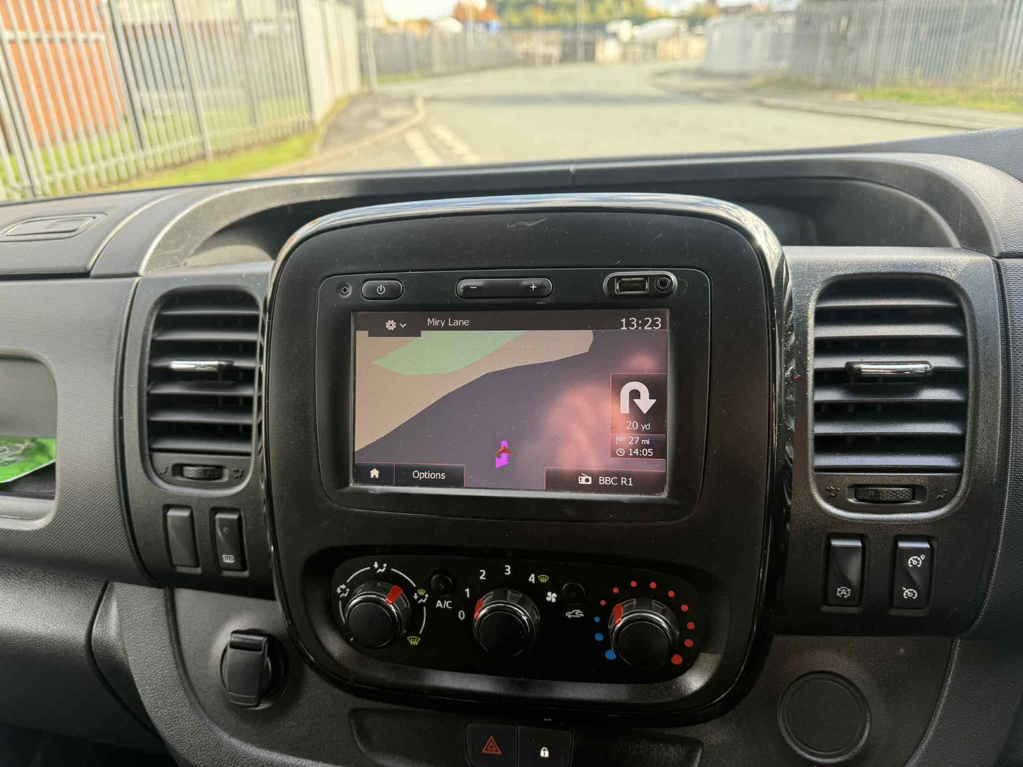 2018 - VAUXHALL VIVARO 9 SESTER BUS