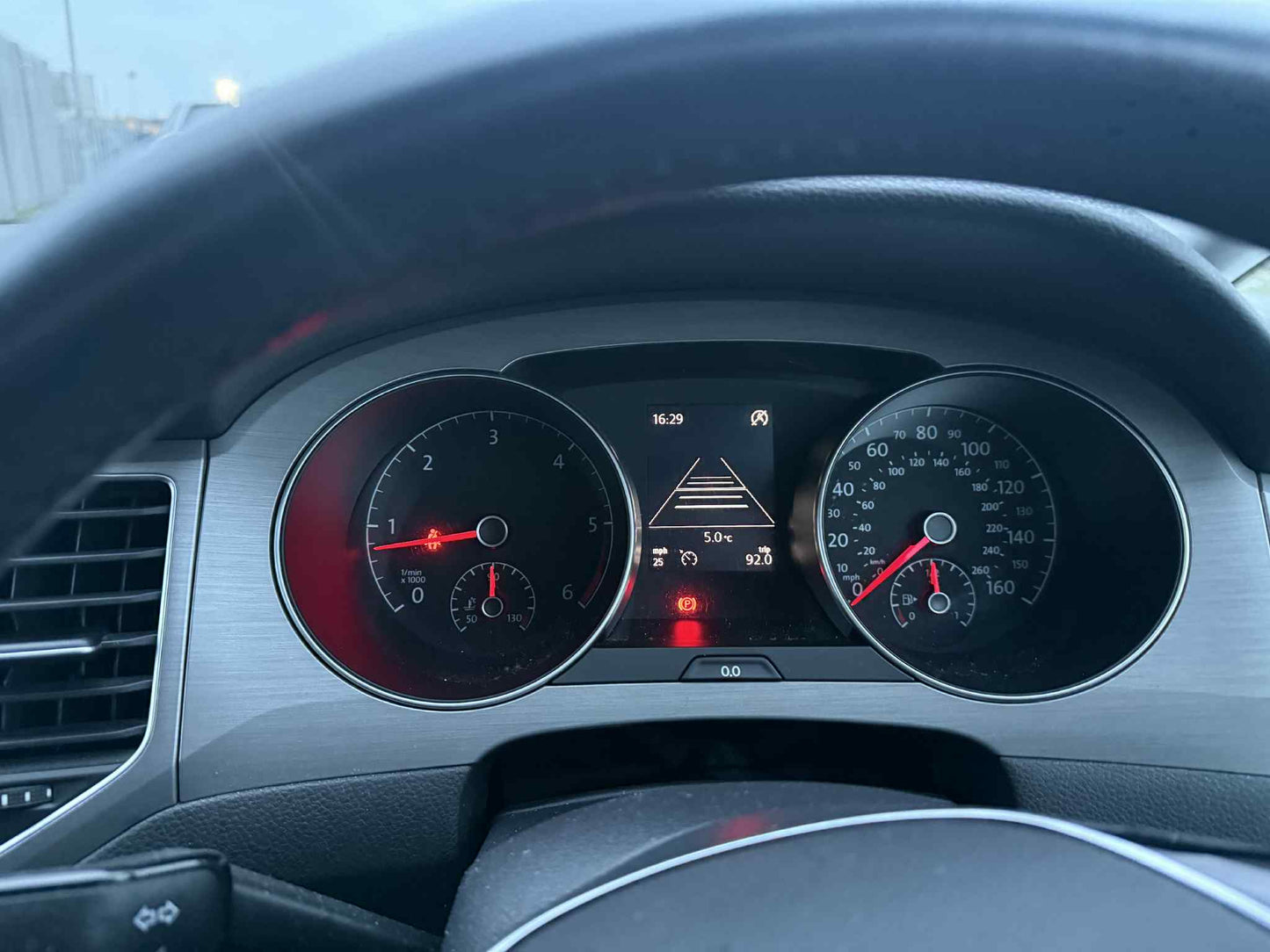 2015 - VW GOLF SV