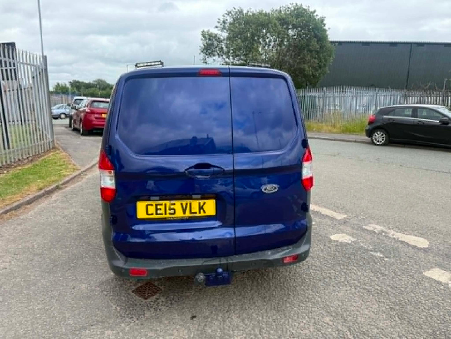 2015- FORD COURIER