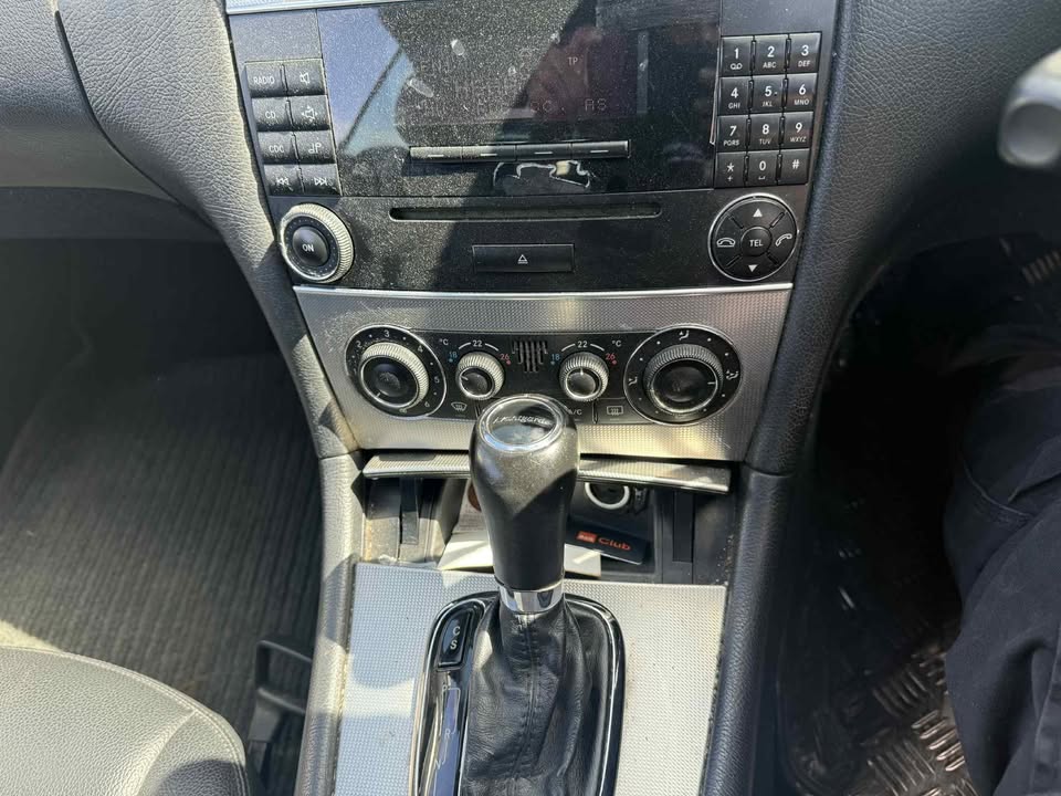 2006 - MERCEDES- BENZ CLK