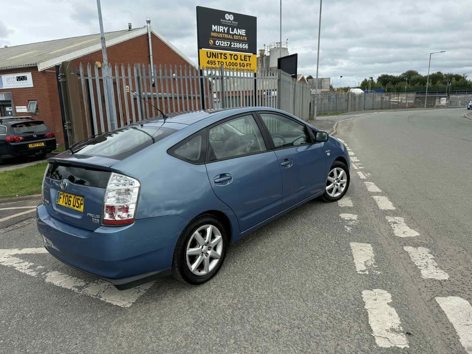 2006 - TOYOTA PRIUS