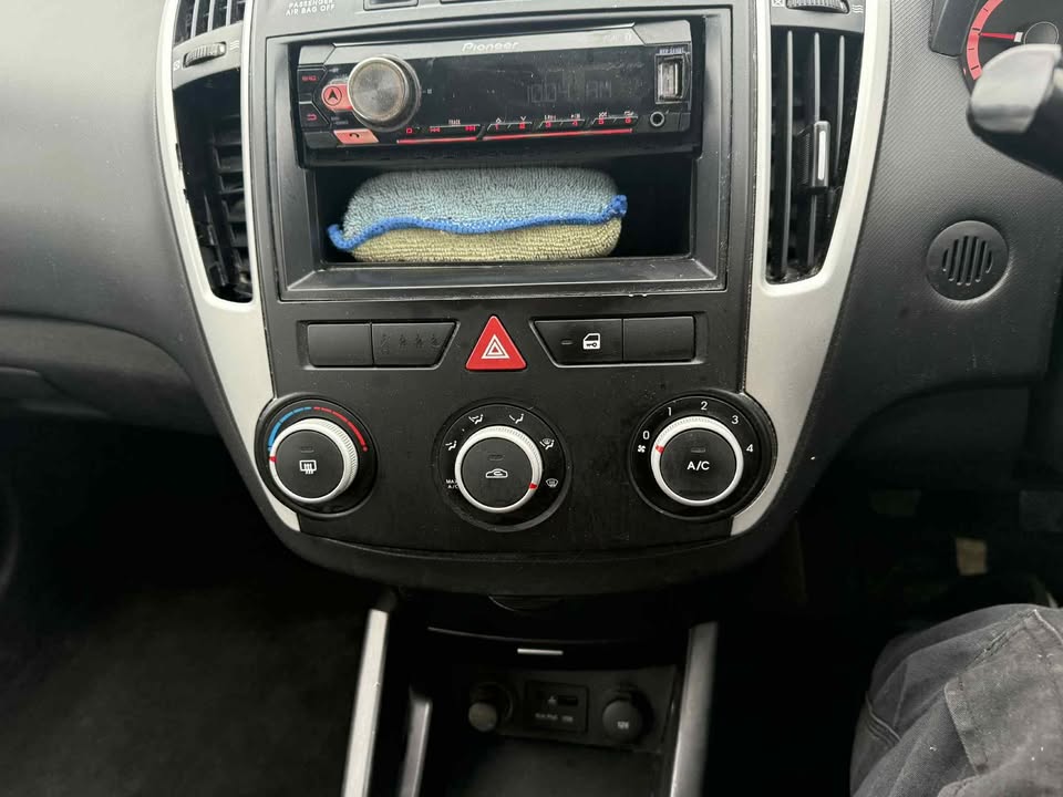 2010 - KIA CEED