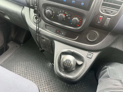 2018-VAUXHALL VIVARO BUS