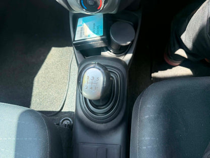 2008-TOYOTA YARIS